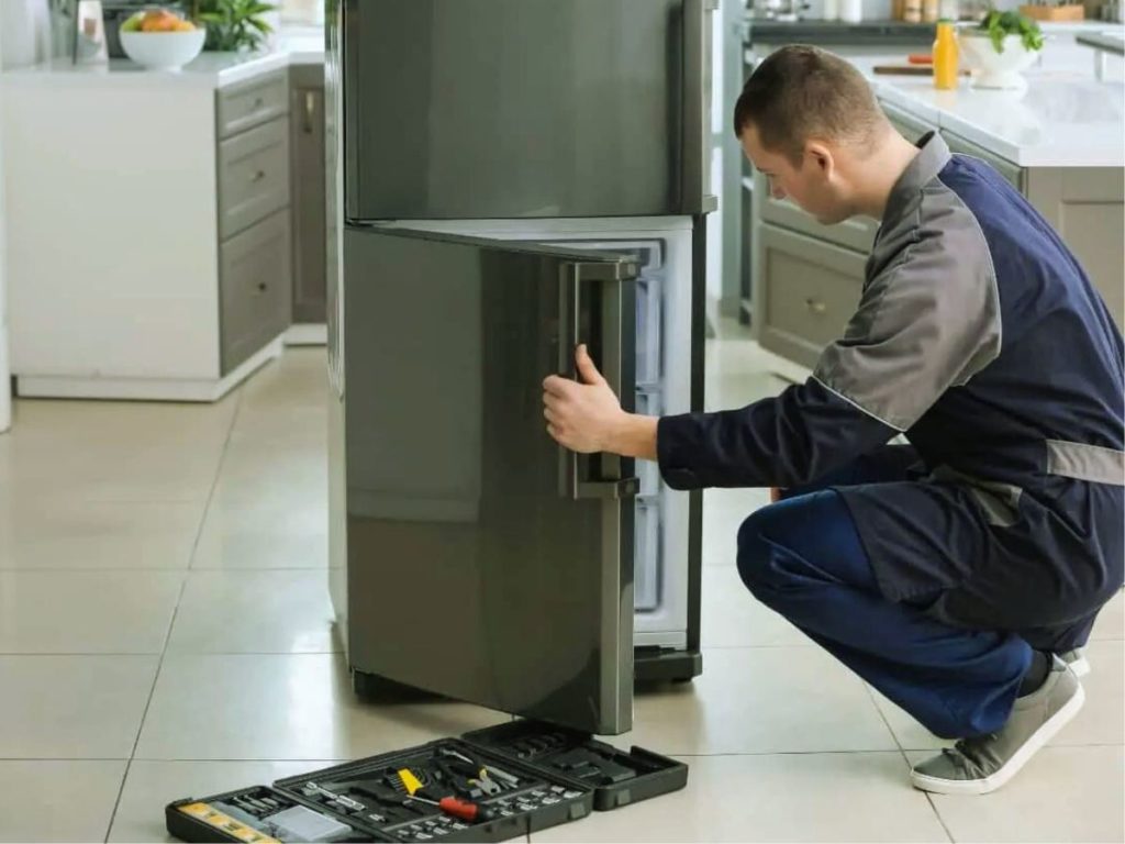 Refrigerator repair Technician